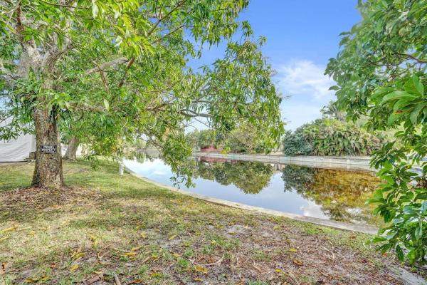 Vanguard Village 15, 7018 NW 64th St, Tamarac, Florida 33321, image 2