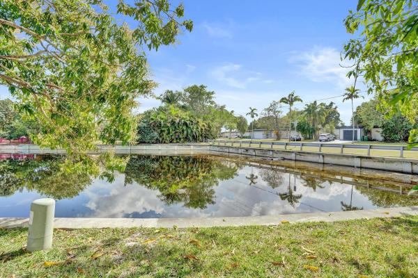 Vanguard Village 15, 7018 NW 64th St, Tamarac, Florida 33321, image 3