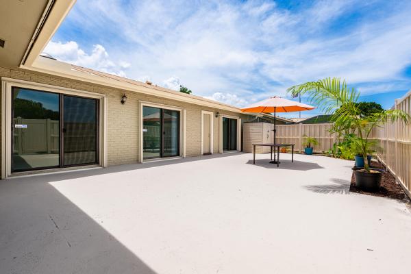 Westwood Gardens, 5620 Eagle Lake Dr, Palm Beach Gardens, Florida 33418, image 2