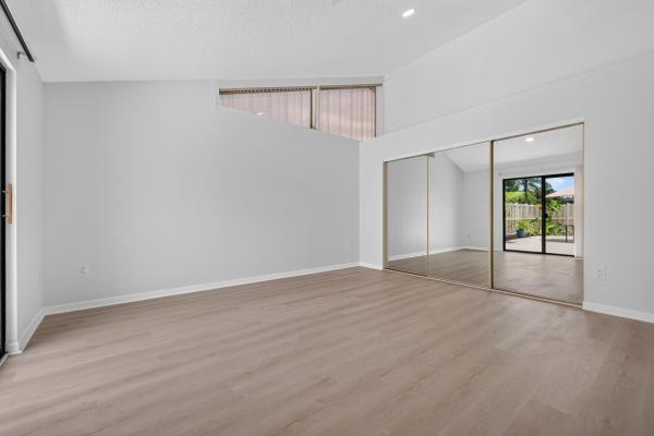 Westwood Gardens, 5620 Eagle Lake Dr, Palm Beach Gardens, Florida 33418, image 1