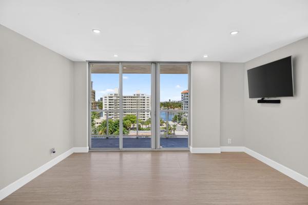 The Seasons, 209 N Fort Lauderdale Beach Blvd #8A, Fort Lauderdale, Florida 33304, image 1