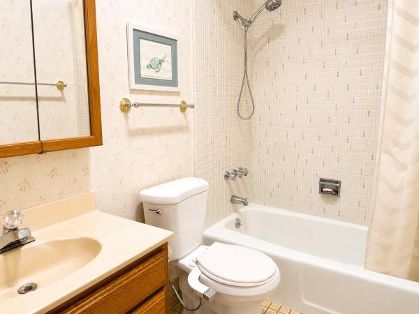 South Palm Beach Villas, 4501 S Ocean Blvd #D4, South Palm Beach, Florida 33480, image 2