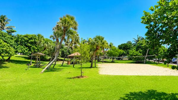 South Palm Beach Villas, 4501 S Ocean Blvd #D4, South Palm Beach, Florida 33480, image 3