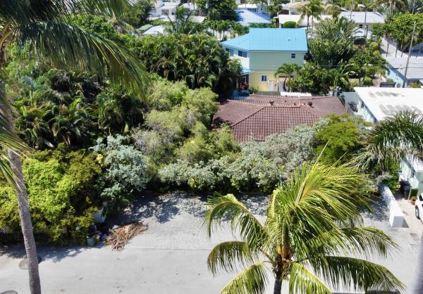 Palm Beach Shore Acres, 14 Tropical Dr #1, Ocean Ridge, Florida 33435, image 2