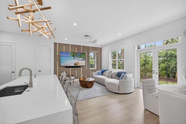 130 Water Pointe Pl PLACE #7, Jupiter, Florida 33477, image 1