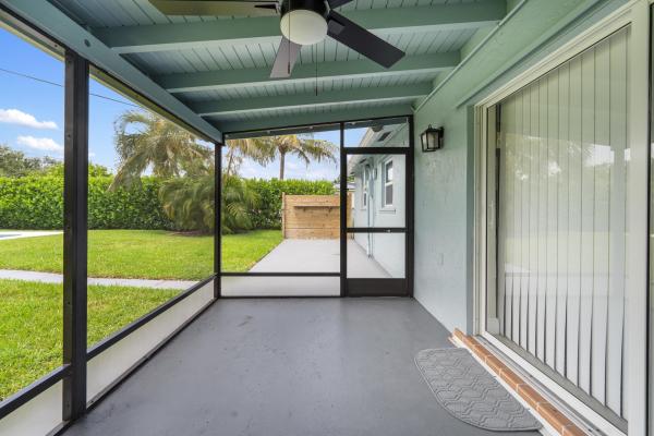 Brentwood, 204 Circle E, Jupiter, Florida 33458, image 3