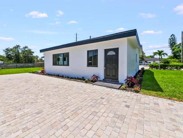 3645 Melaleuca Ln, Lake Worth, Florida 33461, image 3