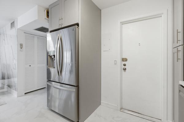 Grenoble At Quadomain, 2101 S Ocean Dr #1507, Hollywood, Florida 33019, image 1