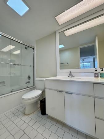 Palm-Aire Country Club 2, 2650 S Course Dr #407, Pompano Beach, Florida 33069, image 3