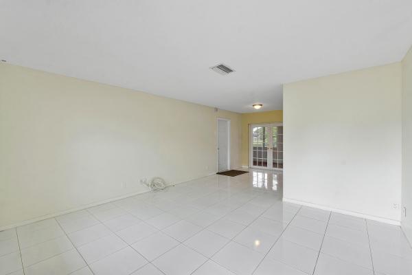 Le Chalet, 8095 W Saint John Ave, Boynton Beach, Florida 33472, image 2