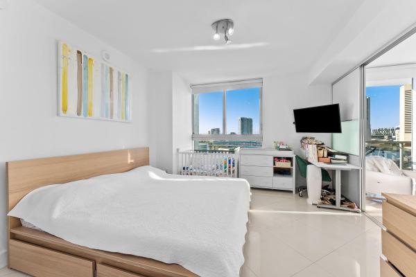 The Ivy At Riverfront, 90 SW 3rd St #1410, Miami, Florida 33130, image 1