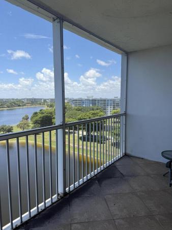 Palm-Aire Country Club 53, 2900 N Course Dr #1005, Pompano Beach, Florida 33069, image 1