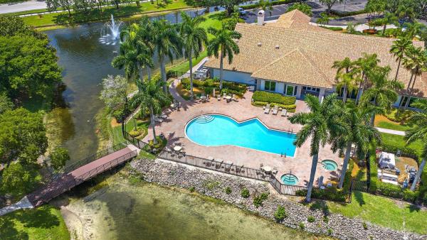 The Estates At Oak Hamlet, 1875 Oak Berry Cir, Wellington, Florida 33414, image 1