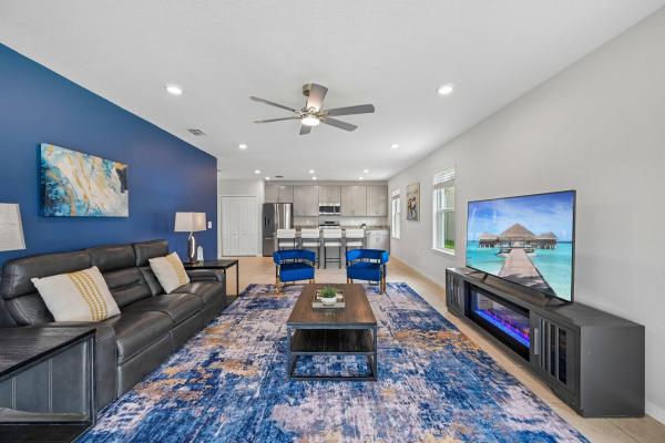 Crosstown Commons, 10979 SW Vasari Way, Port St. Lucie, Florida 34987, image 1