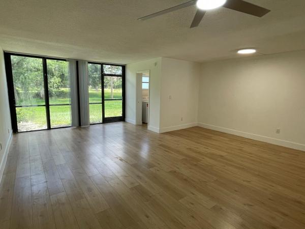 The Manors Of Inverrary, 4140 Inverrary Dr #15E, Lauderhill, Florida 33319, image 2