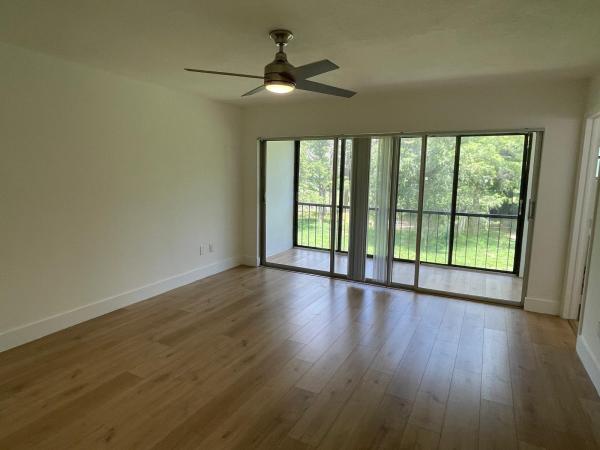 The Manors Of Inverrary, 4140 Inverrary Dr #15E, Lauderhill, Florida 33319, image 2