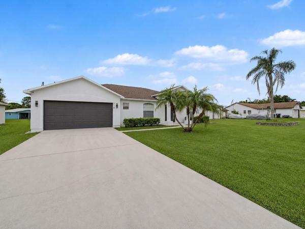 Swan Park, 719 SW Broadview St, Port St. Lucie, Florida 34983, image 1