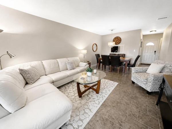 Lilac Gardens, 5131 W Oakland Park Blvd #202, Lauderdale Lakes, Florida 33313, image 3