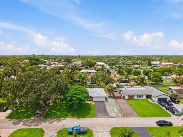 31 W Coconut Dr, Lake Worth, Florida 33467, image 2