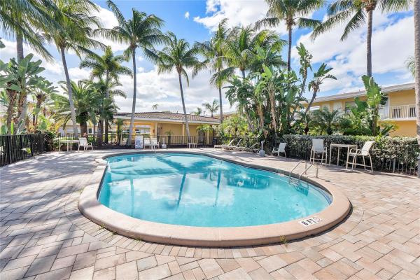 Azul At Kimberly Lake, 4050 NE 12th Ter #39-2, Oakland Park, Florida 33334, image 1