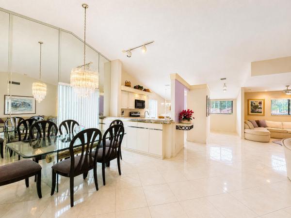 10592 Tropic Palm Ave #202, Boynton Beach, Florida 33437, image 2