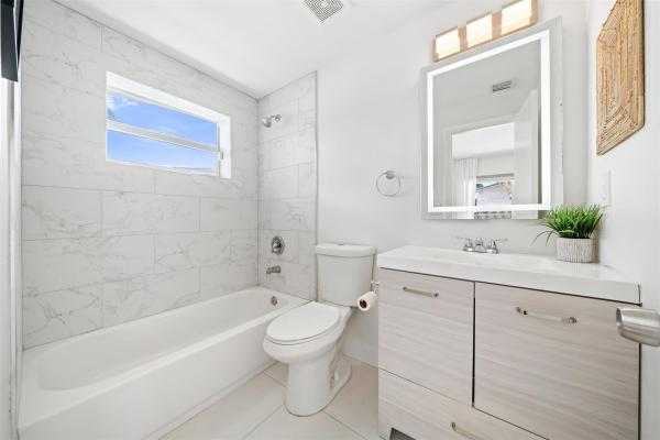Lauderdale Isles, 2419 Marathon Ln, Fort Lauderdale, Florida 33312, image 2