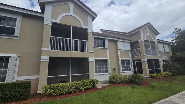 La Bonne Vie At Palm-Aire, 4610 W Mcnab Rd #D1, Pompano Beach, Florida 33069, image 3