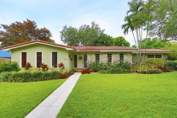 Garden Groves, 7850 SW 160th St, Palmetto Bay, Florida 33157, image 2