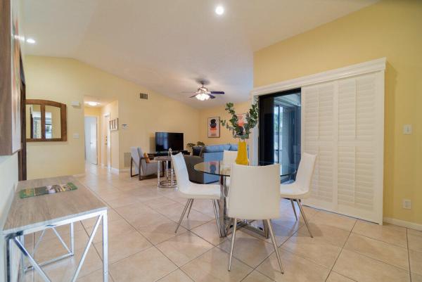 Bedford Mews At Wellington, 13335 Bedford Mews Ct, Wellington, Florida 33414, image 2