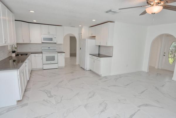 Riverview, 943 SE Browning Ave, Port St. Lucie, Florida 34983, image 2