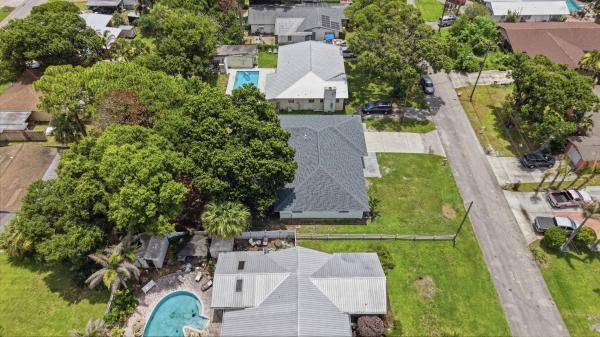 Country Club Estates, 1124 Club Dr, Fort Pierce, Florida 34982, image 3