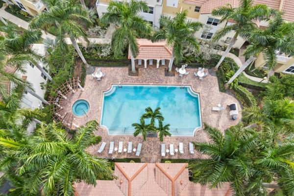 Centra Blue Lake Townhomes, 1439 NW 49th Ln, Boca Raton, Florida 33431, image 1