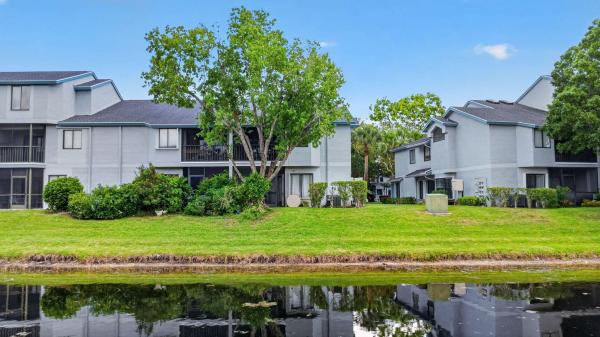Harbour Pointe At River Bridge, 907 Harbour Pointe Way, Greenacres, Florida 33413, image 3
