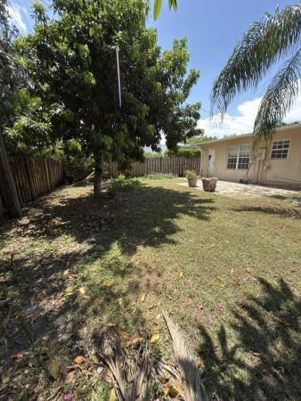 Verena Park, 1412 NE 14th Pl, Fort Lauderdale, Florida 33304, image 3