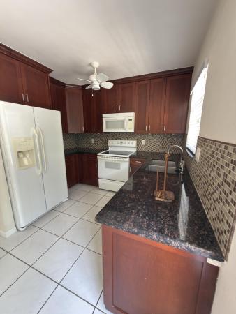 Verena Park, 1412 NE 14th Pl, Fort Lauderdale, Florida 33304, image 2