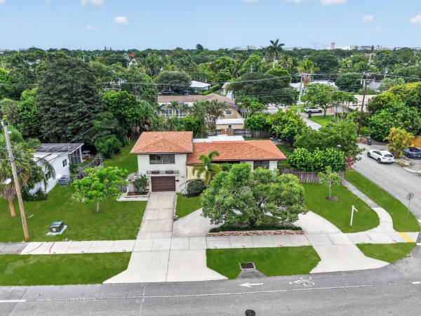 Country Club Village, 424 NW 12th Ave, Boca Raton, Florida 33486, image 2