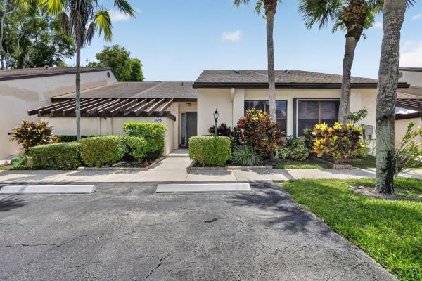 3924 San Anselmo Dr #B, Lake Worth, Florida 33467, image 2