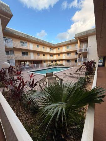 Suzanne Plaza, 7910 Taft St #109, Pembroke Pines, Florida 33024, image 3