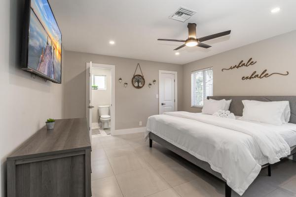 Norwood, 300 SE 8th Ct, Pompano Beach, Florida 33060, image 1