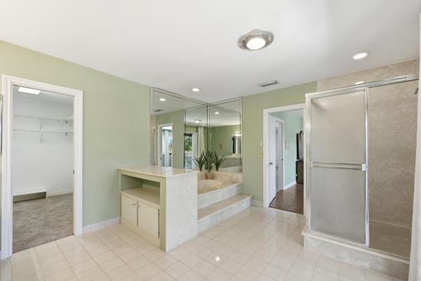 Snug Harbor, 370 SE 13th Ave, Pompano Beach, Florida 33060, image 1