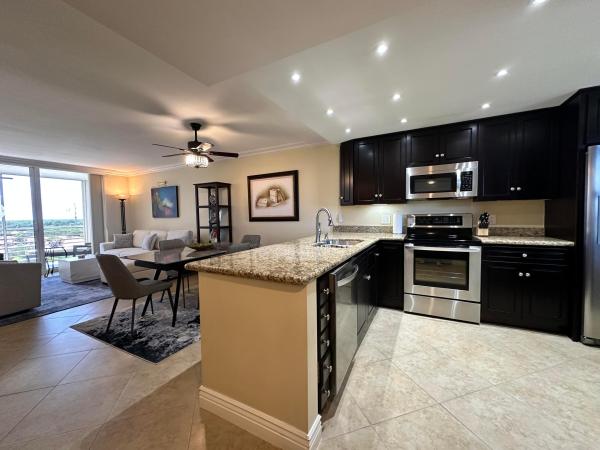 Oaks Way At Palm-Aire, 3507 Oaks Way #905, Pompano Beach, Florida 33069, image 3