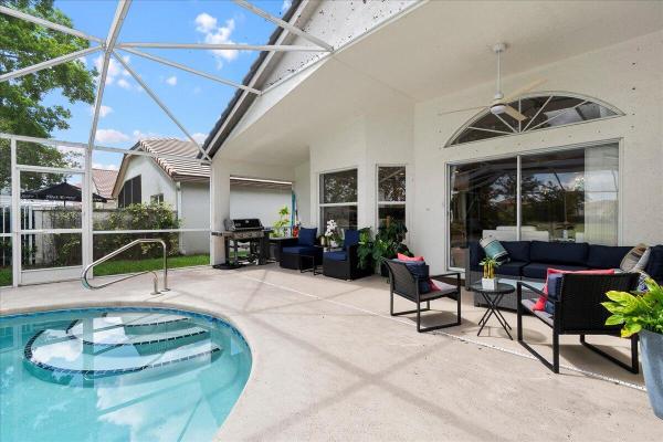 Lakefield South, 15151 Banbury Way, Wellington, Florida 33414, image 1