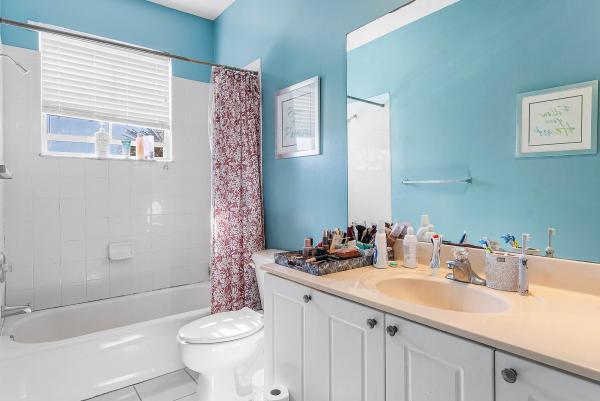 5041 Massy Dr, Lake Worth, Florida 33463, image 2