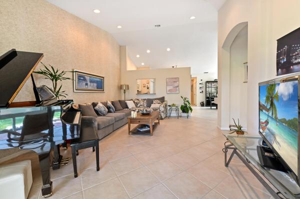 Floral Lakes, 6077 Lake Hibiscus Dr, Delray Beach, Florida 33484, image 1