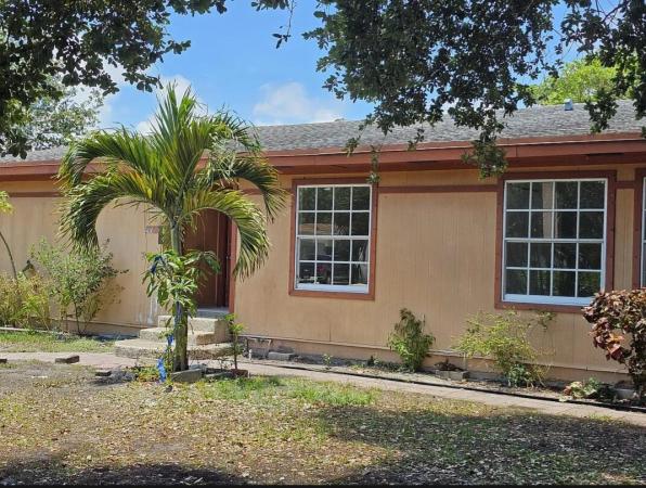 Bonnyview, 2013 SE Dock St, West Palm Beach, Florida 33401, image 3