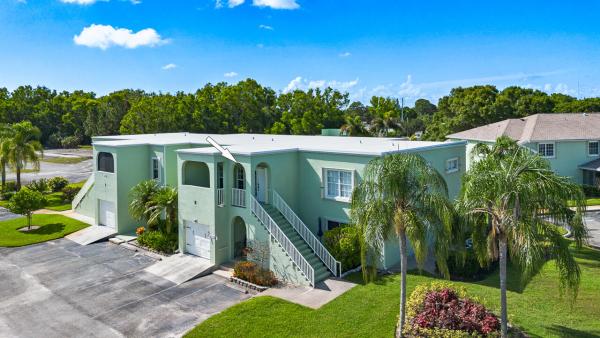2127 SE Wild Meadow Cir, Port St. Lucie, Florida 34952, image 2