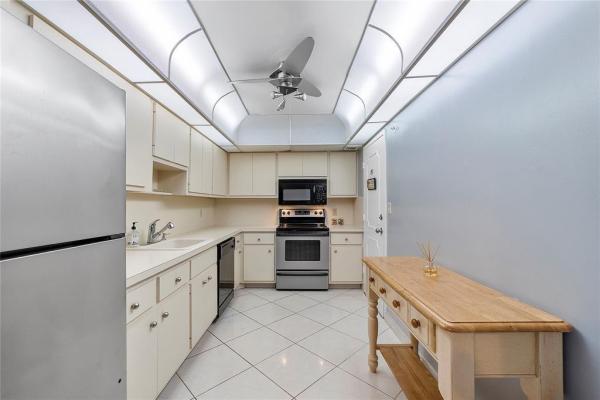 Parliament House, 405 N Ocean Blvd #1627, Pompano Beach, Florida 33062, image 3