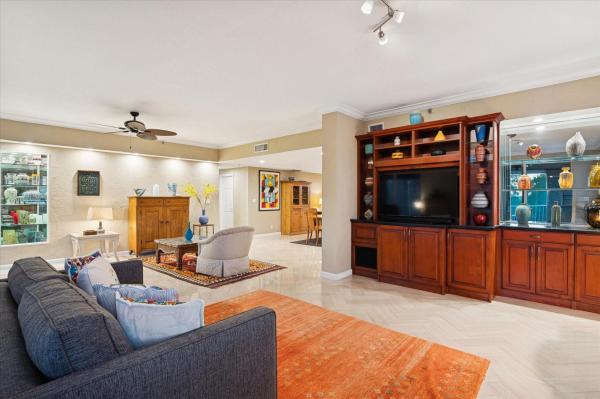 Vizcaya Towers At Palm-Aire, 4112 W Palm Aire Dr #124A, Pompano Beach, Florida 33069, image 1