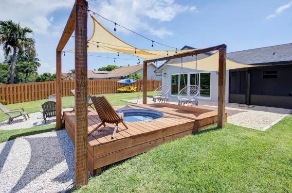 Tropic Palms, 3026 Dunlin Rd, Delray Beach, Florida 33444, image 2