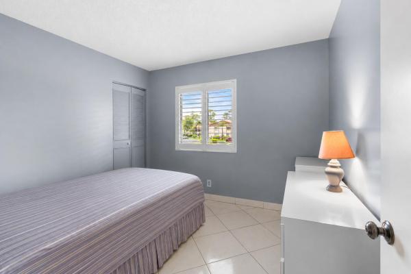 Pine Ridge South 3, 317 Knotty Pine Cir #D-2, Greenacres, Florida 33463, image 2